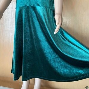 Emerald green velvet like dress from Old Navy will make her feel like a princess